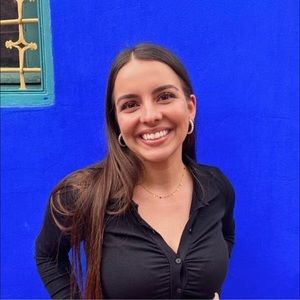 Meet your Posher, Jade